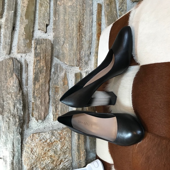 EUC Donald Pliner Pumps - Picture 1 of 5